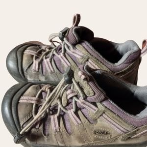 Kids Size 13 Keen Waterproof Shoes